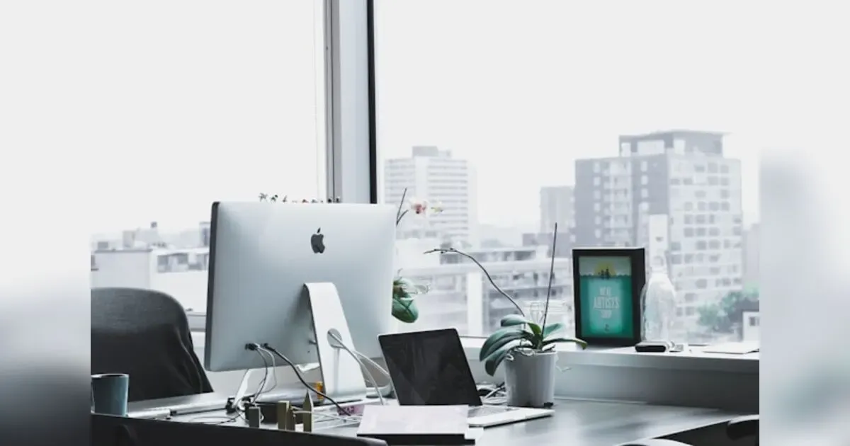 Redefining Business In The Age Of Innovation: Strategies For A Resilient Industry.