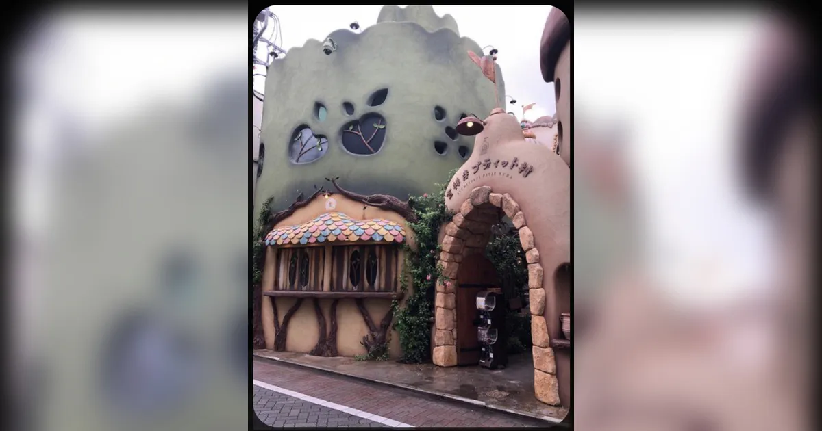 Japan’s Quirky Cafes