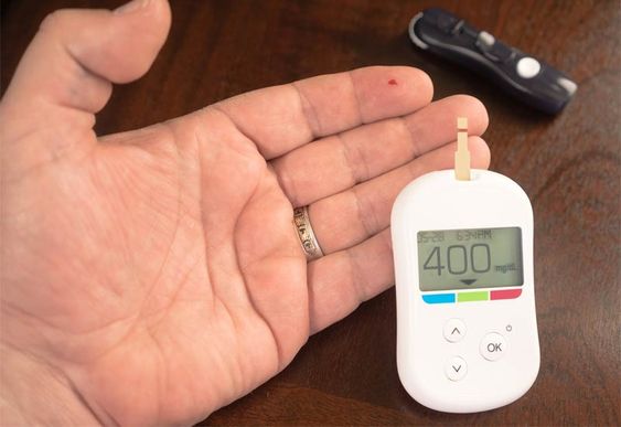 5 Simple Ways to Improve Your Blood Sugar Levels, According to a Doctor