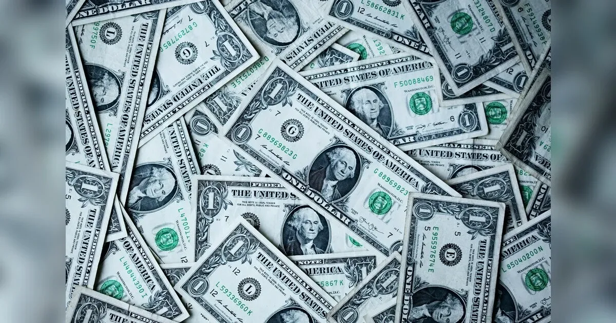 How Can The Government Encourage Investment In Productive Assets To Boost Jobs And Commerce?