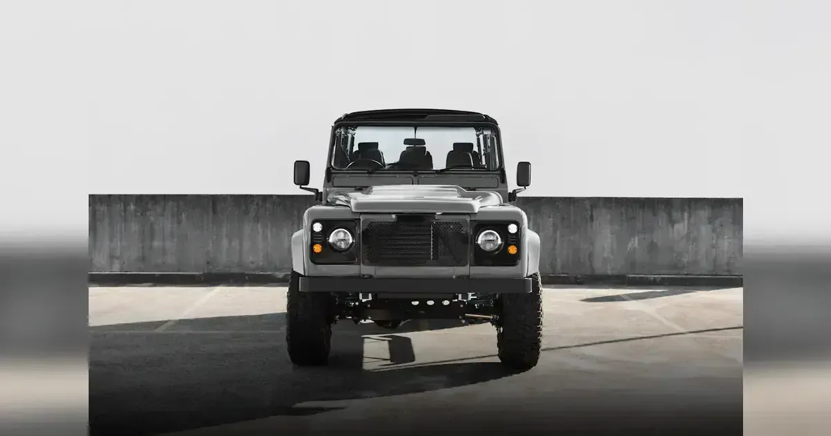 Featured image for 2024 Lexus Gx550 Vs. 2024 Land Rover Defender 130