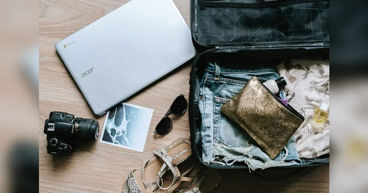 Featured image for How To Create A Travel Itinerary That Balances Sightseeing With Relaxation